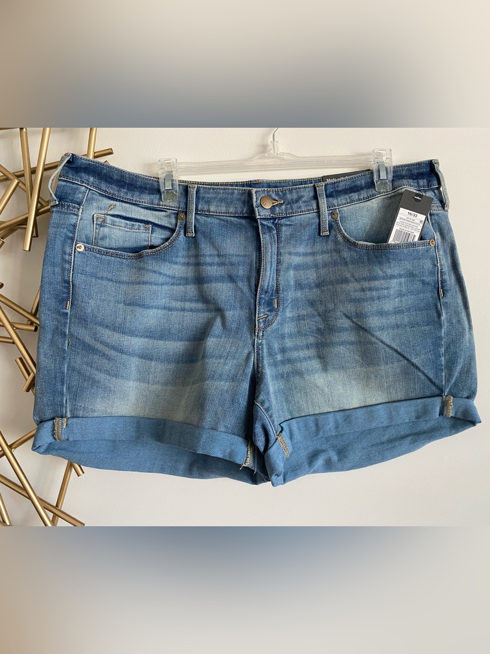 NWT Vintage Mossimo High Rise Midi Super Stretch 4 Inch Denim Shorts Size 16 33